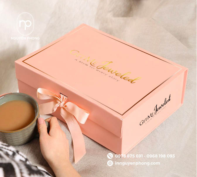 Kiểu hộp nam châm đựng trang sức 